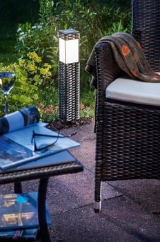 Lampa solarna stojąca Rattan