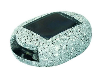 Cricket – solarna lampa LED o wyglądzie kamienia