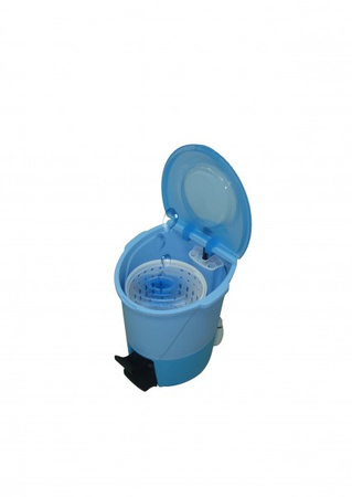 Twister –turystyczna pralka z wirówką zasilana na pedał