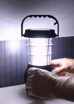 Hippo – solarna/dynamo latarnia i bank energii  z portem USB