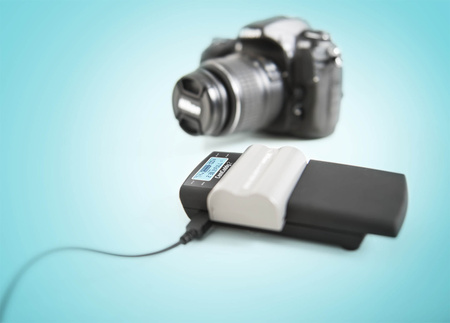 Camcaddy 2 ISIS– ładowarka baterii aparatów i kamer cyfrowych