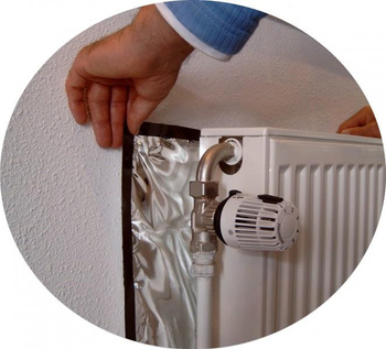 Folia izolacyjna za kaloryfer